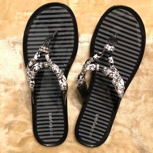 Ladies new sandals